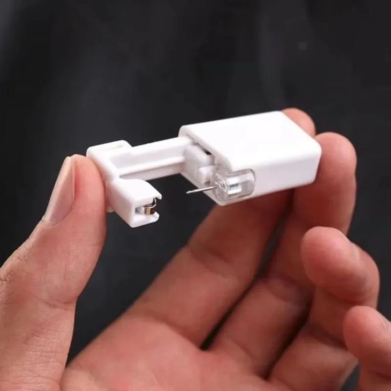 Safety Ear Piercing Gun Kit Women Men Disposable White Plastic Sterile Ear Piercing Device Fashion Simple Jewelry Piercing 2030