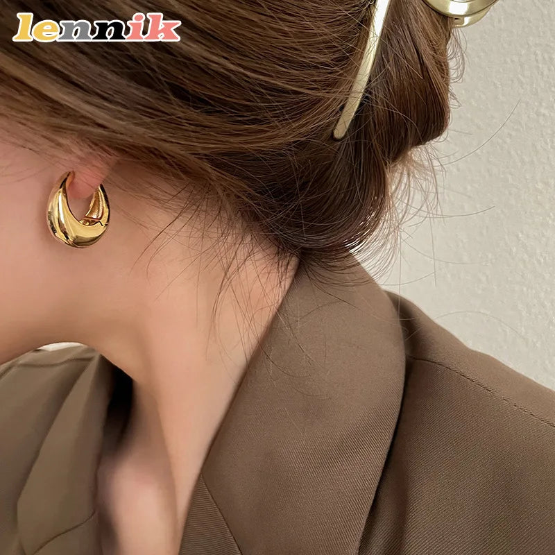 LENNIKOval Elegant Earrings, Women’s 3D Metal Design, Fit for Work/Casual Outfits, Flattering on All Faces, Perfect Gift Choice