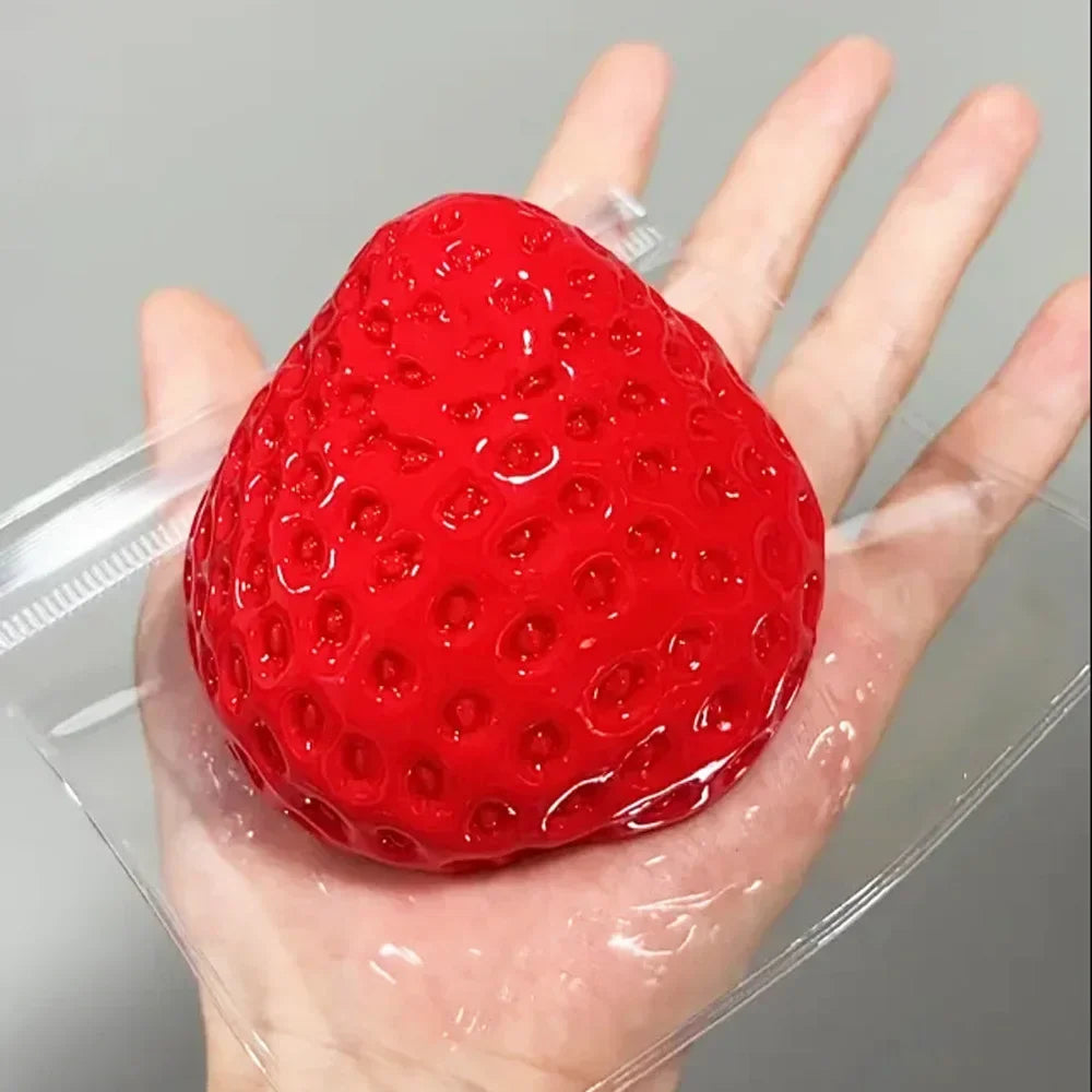 Big strawberry pinch music slow rebound pinch at will small toy decompression and decompression artifact mini pinch