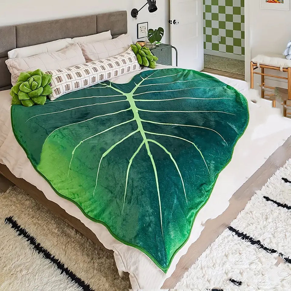Leafy Comfort Flannel Blanket