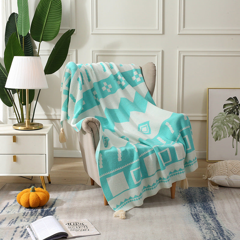 Nordic Elegance Cozy Throw Blanket