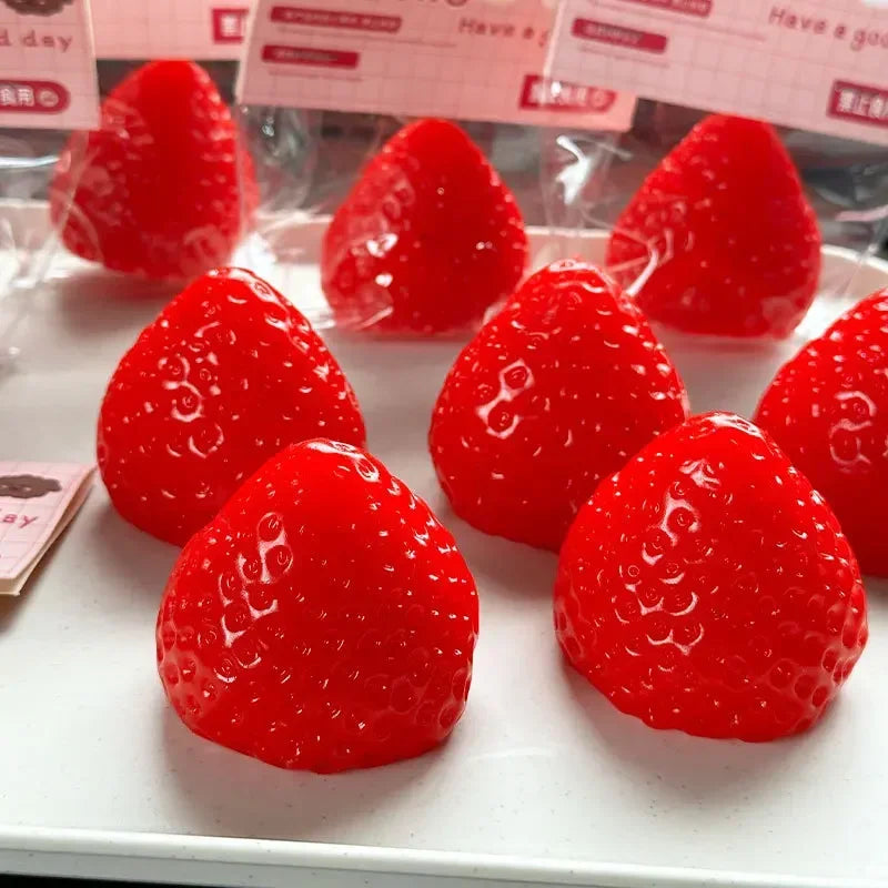 Big strawberry pinch music slow rebound pinch at will small toy decompression and decompression artifact mini pinch