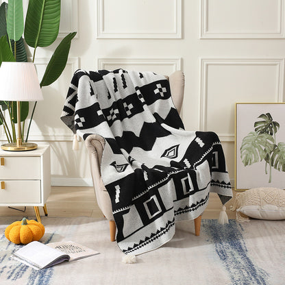 Nordic Elegance Cozy Throw Blanket