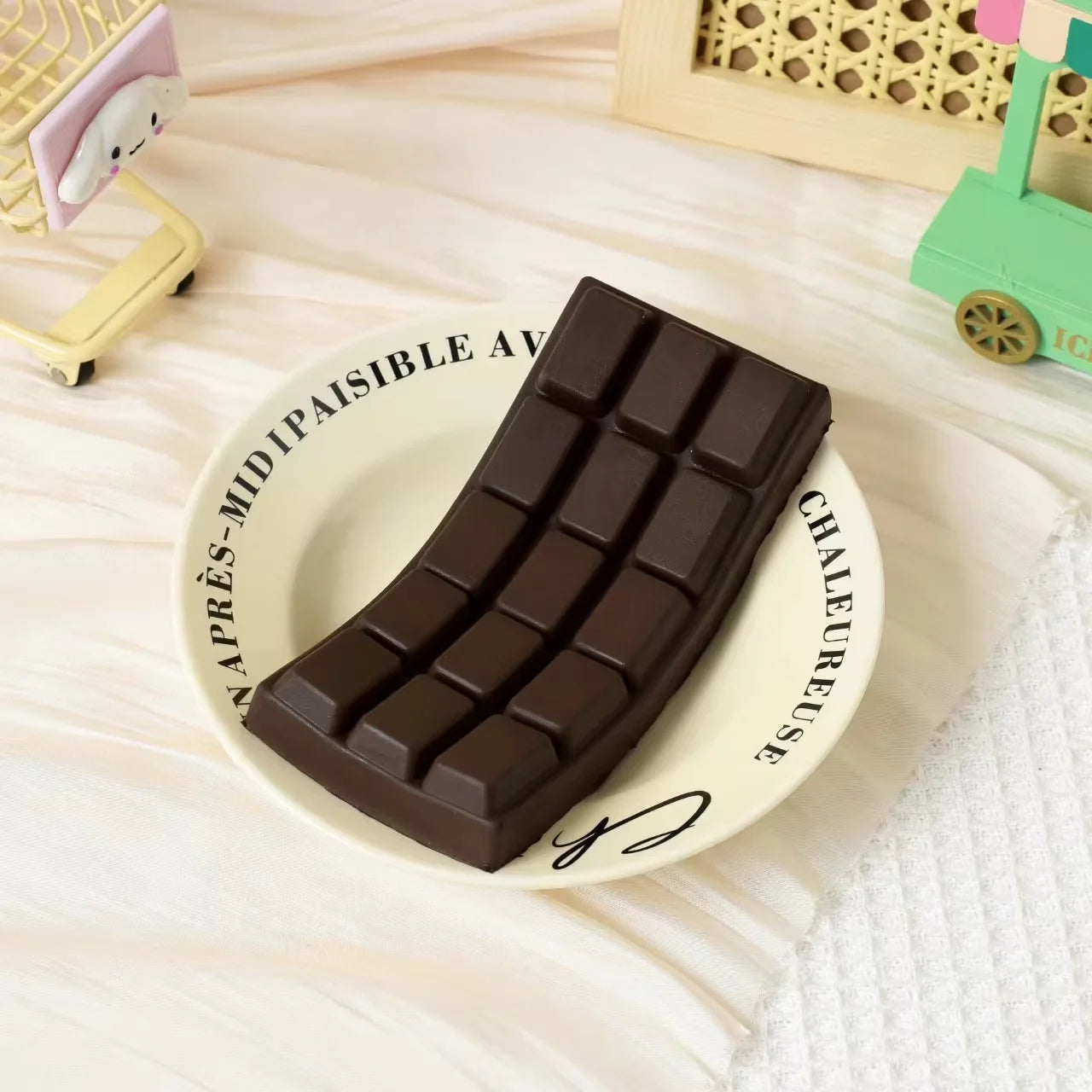 Simulated Chocolate Squeeze Toy PU Soft and Slow Rebound Office Stress Relief Toy Hand Relaxation Gift Desktop Ornament