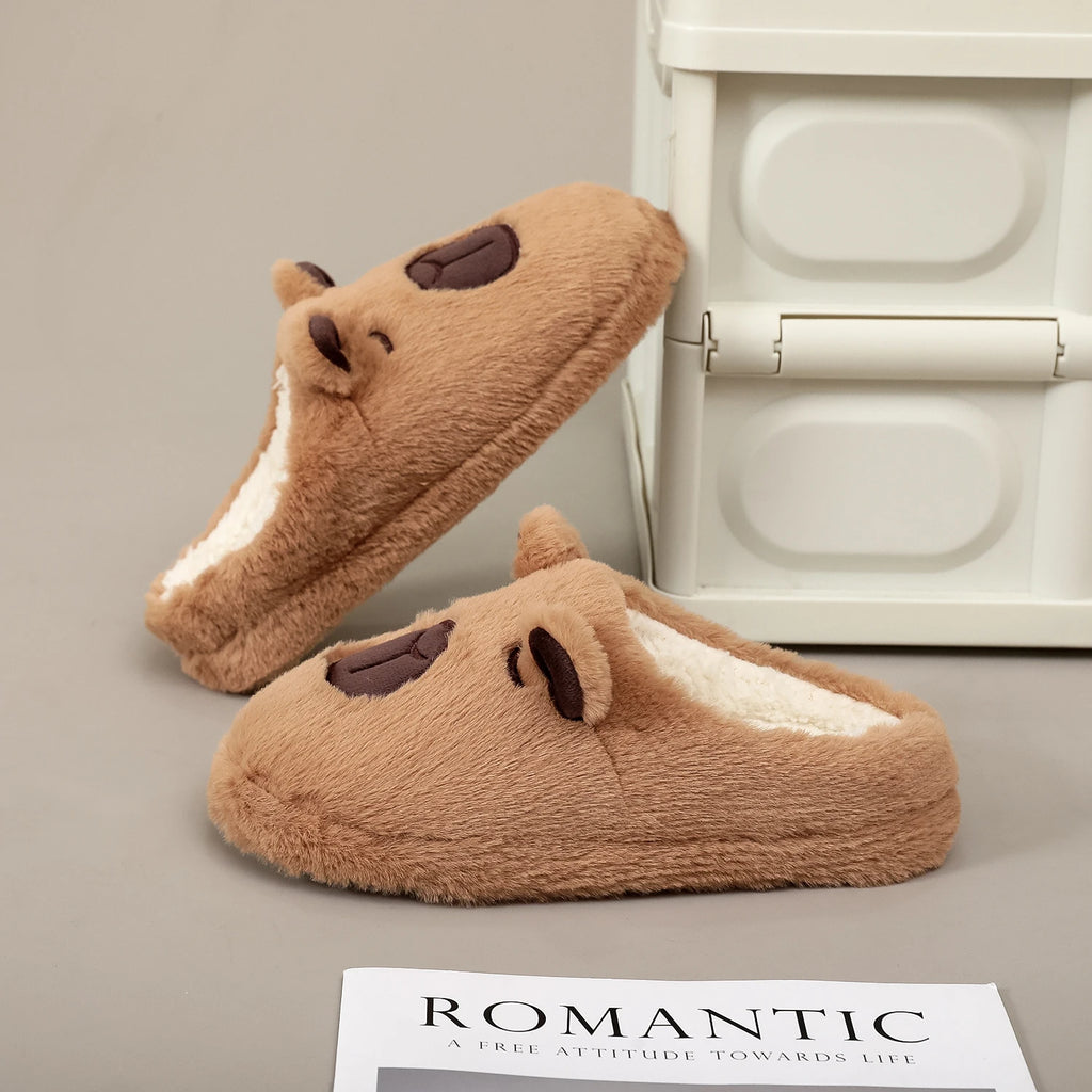 A Pair of Brown Plush Capybara Animal-Patterned Furry Home Slippers with Soft Soles, Comfortable and Warm, Non-Slip Indoor Slippers Suitable for Men and Women, Lightweight, Silent, and Comfortable Shoes, the Perfect Holiday Gift Choice