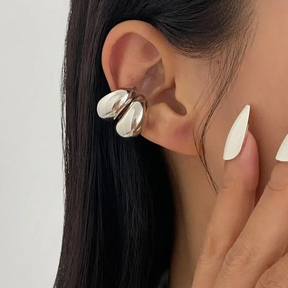 Salircon 2026 New Unique C-Shaped Metal Water Drop Cartilage Ear Clip Women Punk Gold Color Ear Cuff Jewelry Christmas Gifts